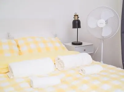 Lodge Kayz Lodge- Luxury Ensuite-Private & Shared Accommodation In A New House At The Olympic Village Overlooking Stratford Westfield And Tube Station London