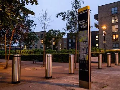 Kayz Lodge- Luxury Ensuite-Private & Shared Accommodation In A New House At The Olympic Village Overlooking Stratford Westfield And Tube Station London