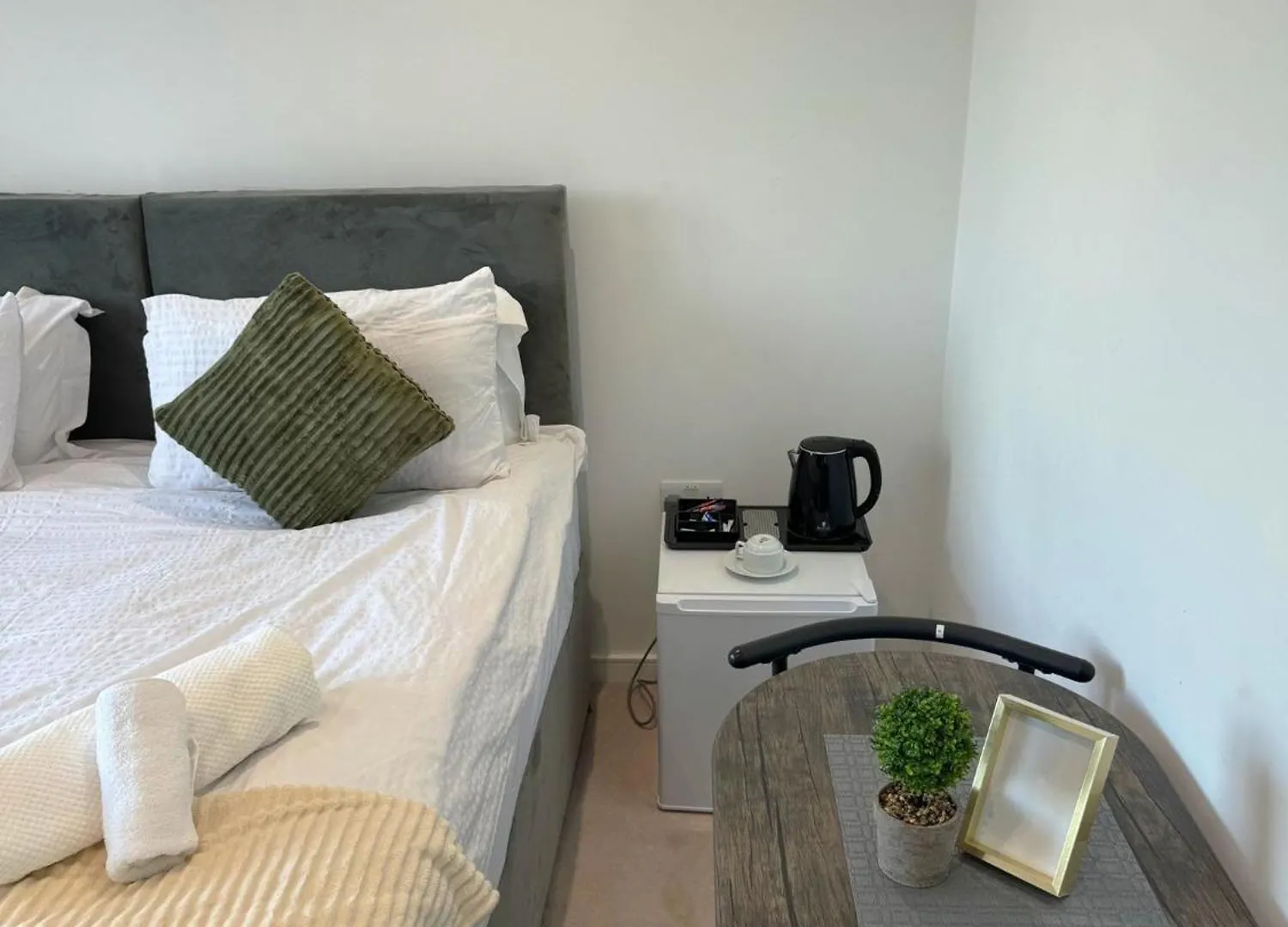 Kayz Lodge- Luxury Ensuite-Private & Shared Accommodation In A New House At The Olympic Village Overlooking Stratford Westfield And Tube Station London 0*,  United Kingdom